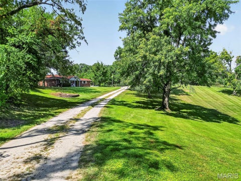 Tiny photo for 14524 Pike 277, Louisiana, MO 63353 (MLS # 26055337)