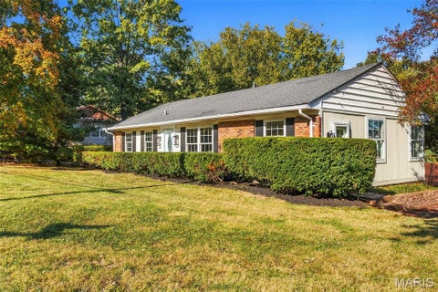 Tiny photo for 928 S Gore Avenue, Webster Groves, MO 63119 (MLS # 26067028)