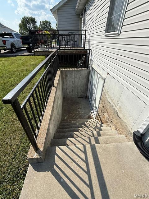 Tiny photo for 1798 Debbie Lane, Owensville, MO 65066 (MLS # 26031505)