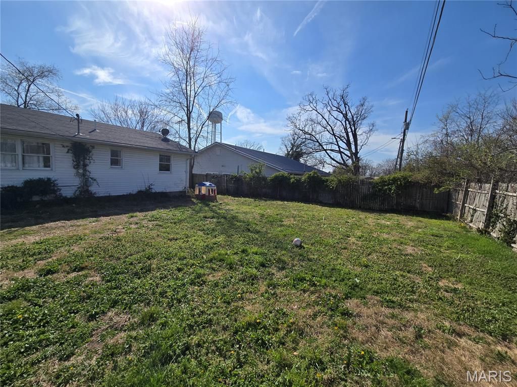 Photo of 240 James Street, Sullivan, MO 63080 (MLS # 26019310)