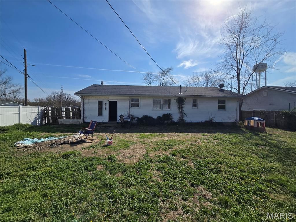 Photo of 240 James Street, Sullivan, MO 63080 (MLS # 26019310)