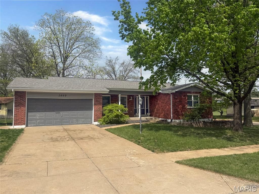 Photo of 1449 Friar Tuck Lane, St Louis, MO 63125 (MLS # 26026504)