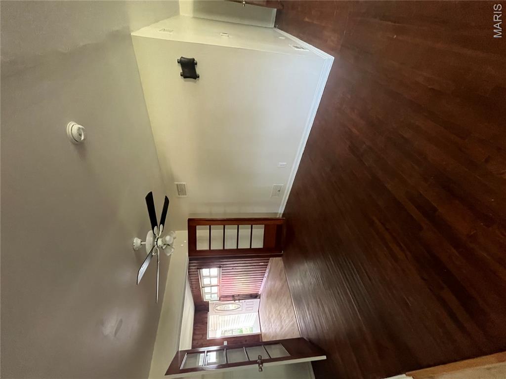 Lester - Residential