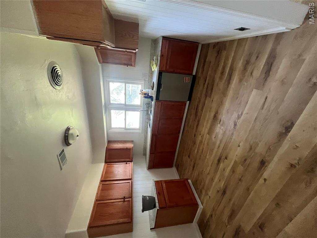 Lester - Residential