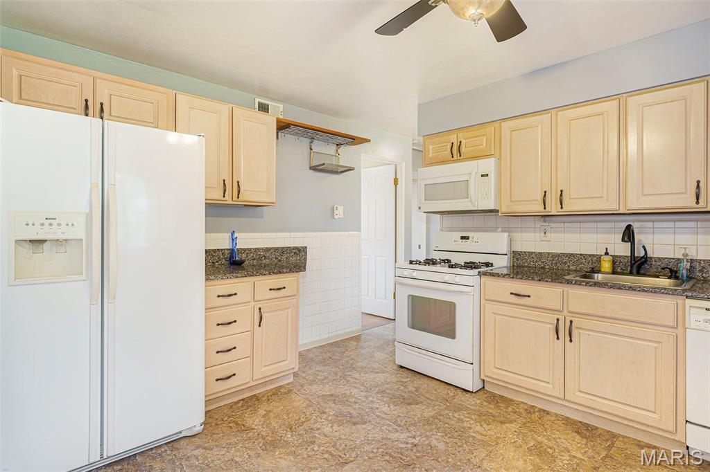 St Louis, Missouri 63125, United States, 3 Bedrooms Bedrooms, ,1 BathroomBathrooms,Residential,Active,209003