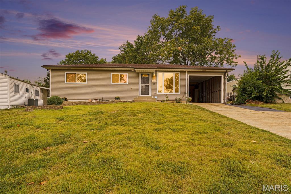 St Louis, Missouri 63125, United States, 3 Bedrooms Bedrooms, ,1 BathroomBathrooms,Residential,Active,209003