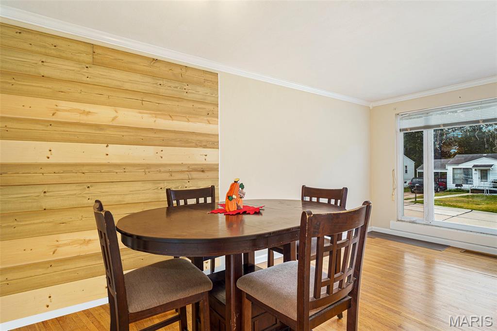 St Louis, Missouri 63125, United States, 3 Bedrooms Bedrooms, ,1 BathroomBathrooms,Residential,Active,209003