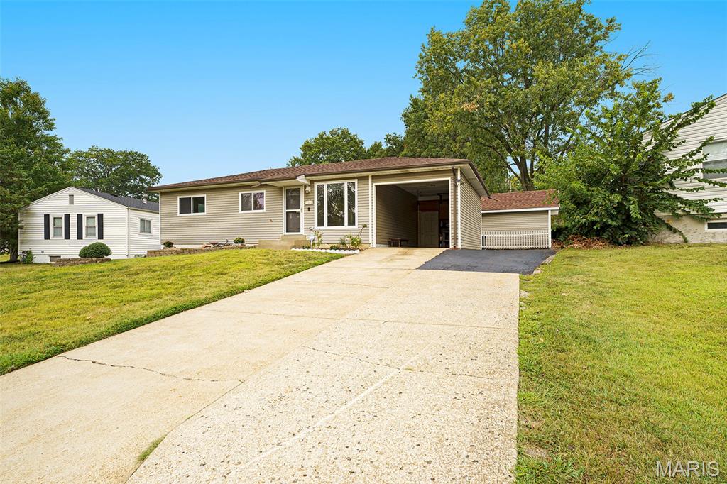 St Louis, Missouri 63125, United States, 3 Bedrooms Bedrooms, ,1 BathroomBathrooms,Residential,Active,209003