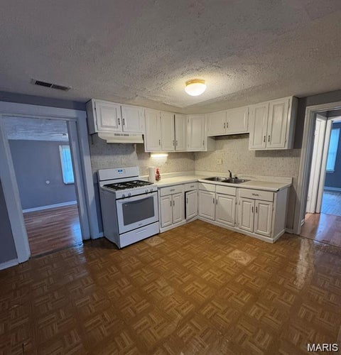 Tiny photo for 433 Jean Avenue, St Louis, MO 63135 (MLS # 26047697)