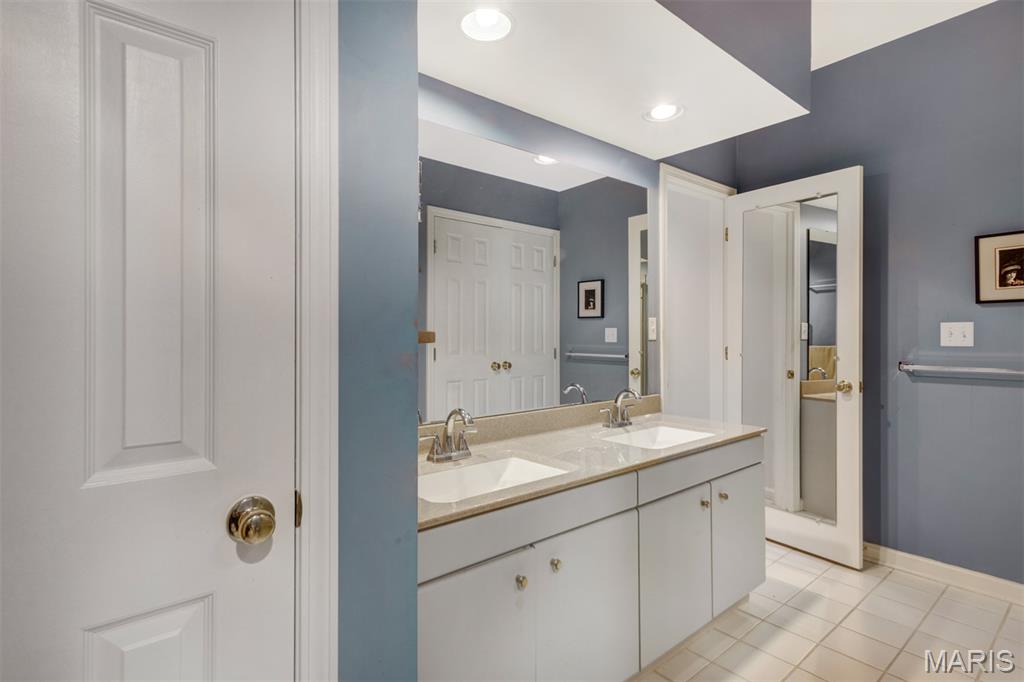 Ashford Condo Ph Il - Residential