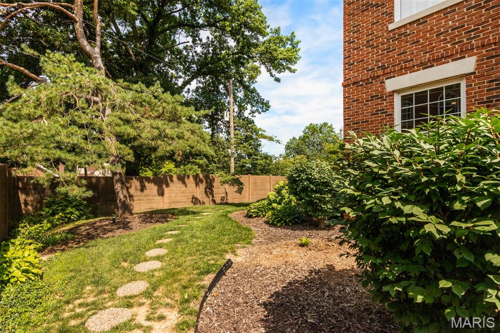 Ashford Condo Ph Il - Residential