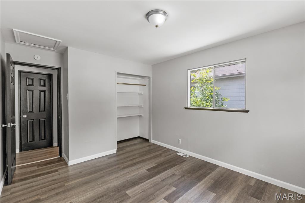 Castle Point Unit 3 - Residential Lease