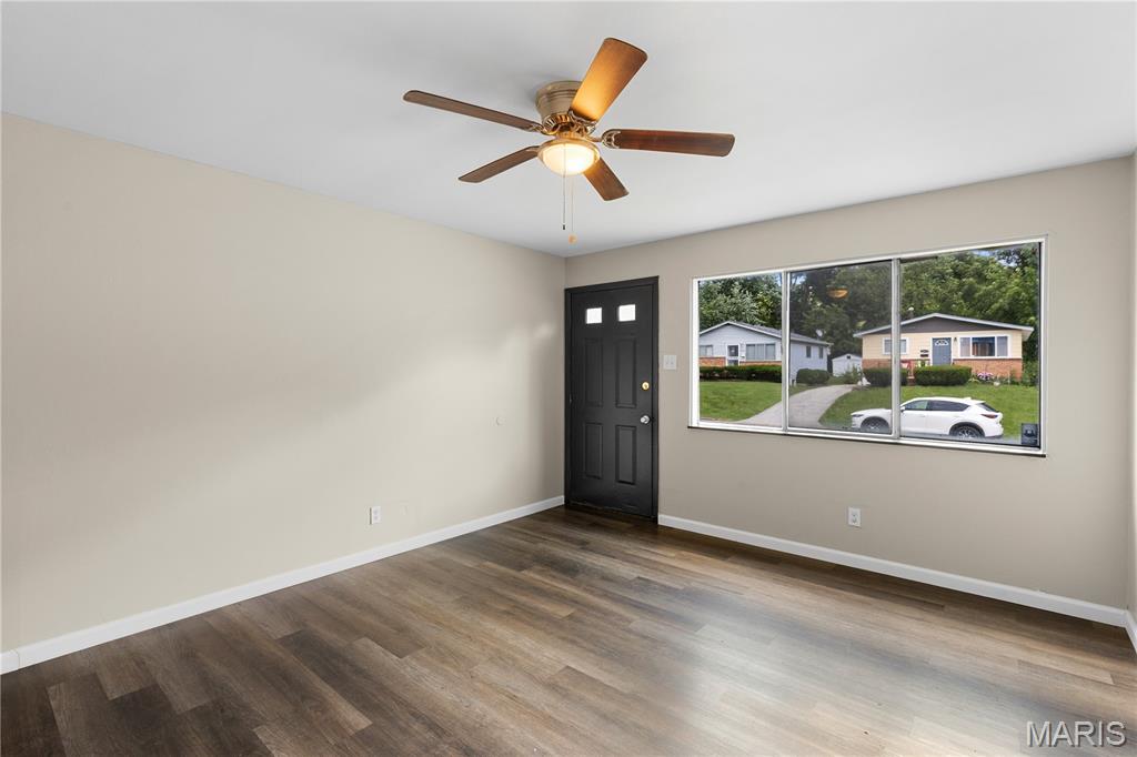 Castle Point Unit 3 - Residential Lease