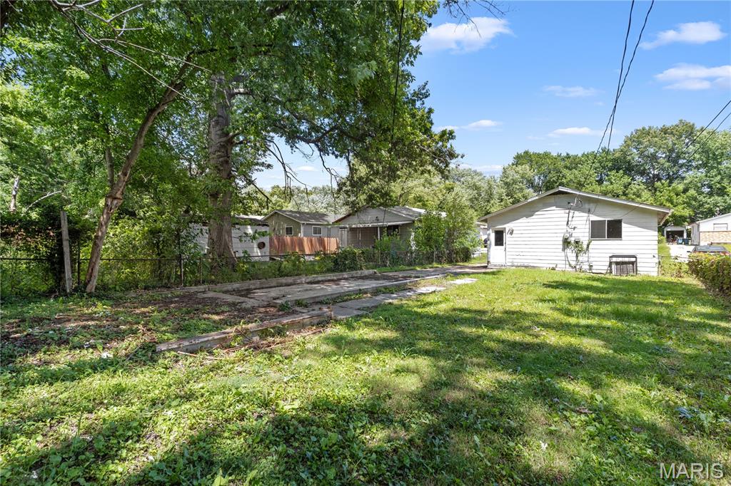 Castle Point Unit 3 - Residential Lease