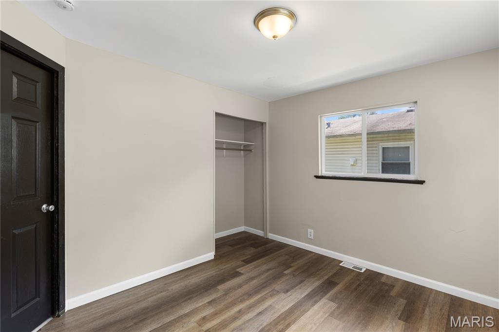 Castle Point Unit 3 - Residential Lease