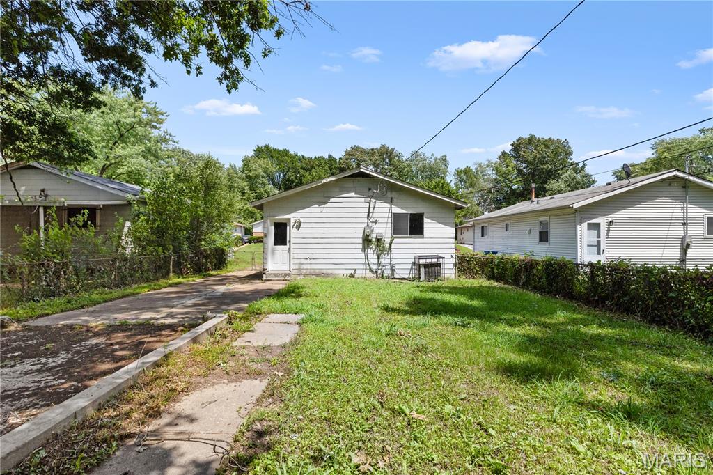 Castle Point Unit 3 - Residential Lease