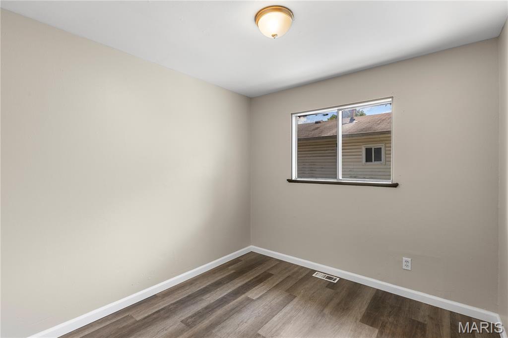 Castle Point Unit 3 - Residential Lease