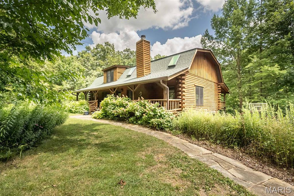 8 Whippoorwill Court