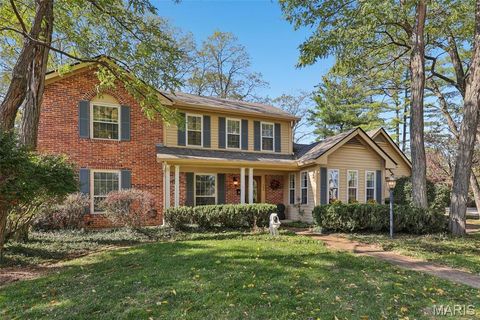 Photo of 302 Fox Hollow Woods Drive, Ballwin, MO 63021 (MLS # 25075406)