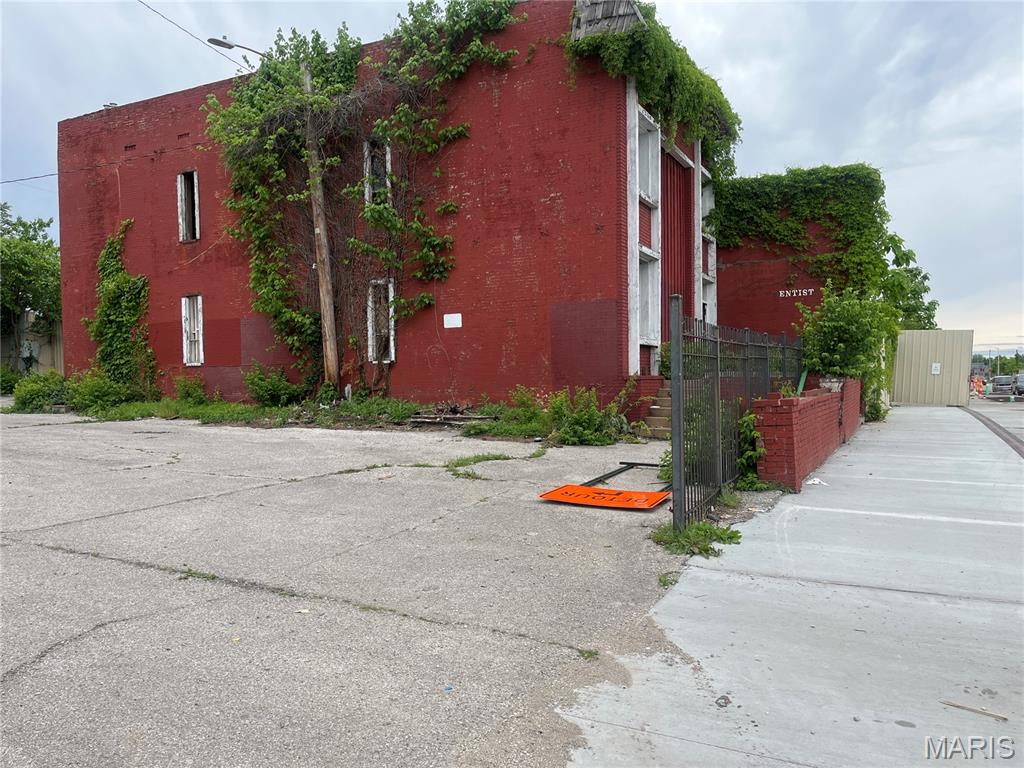 Pitzman Add - Commercial Sale