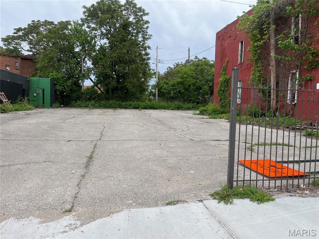 Pitzman Add - Commercial Sale
