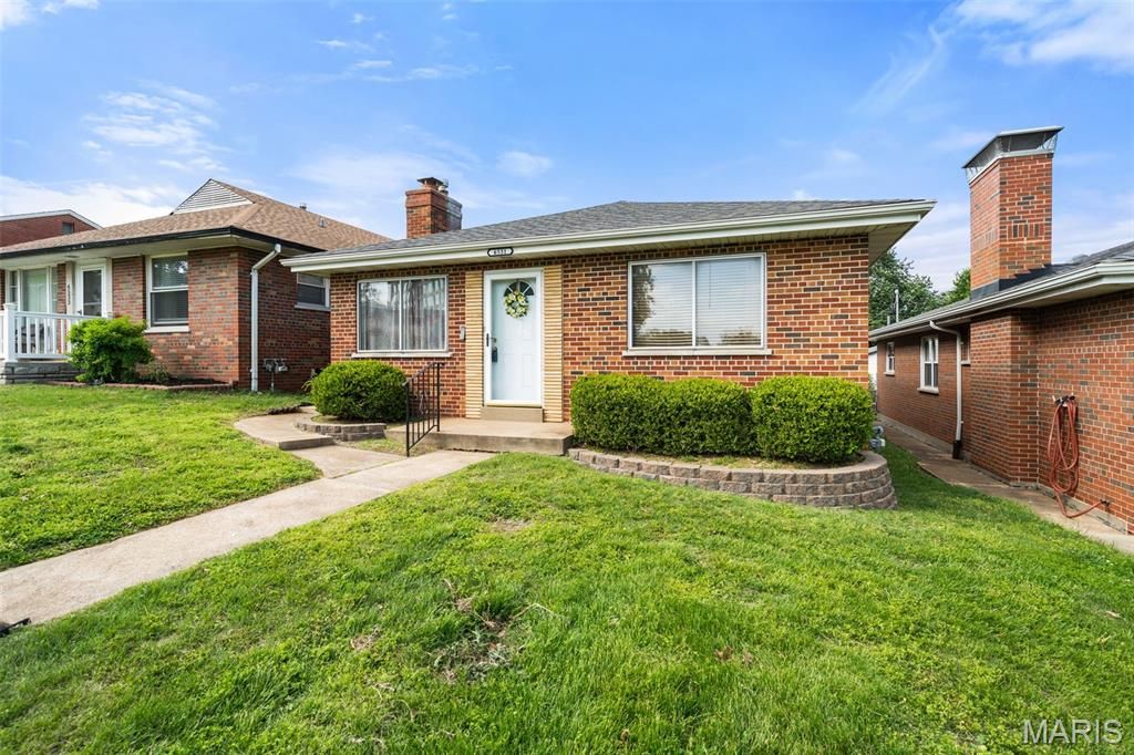 Photo of 6531 Bancroft Avenue, St Louis, MO 63109 (MLS # 26024355)