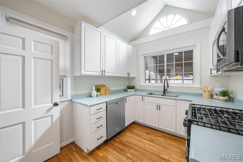 Lexington Square - Residential