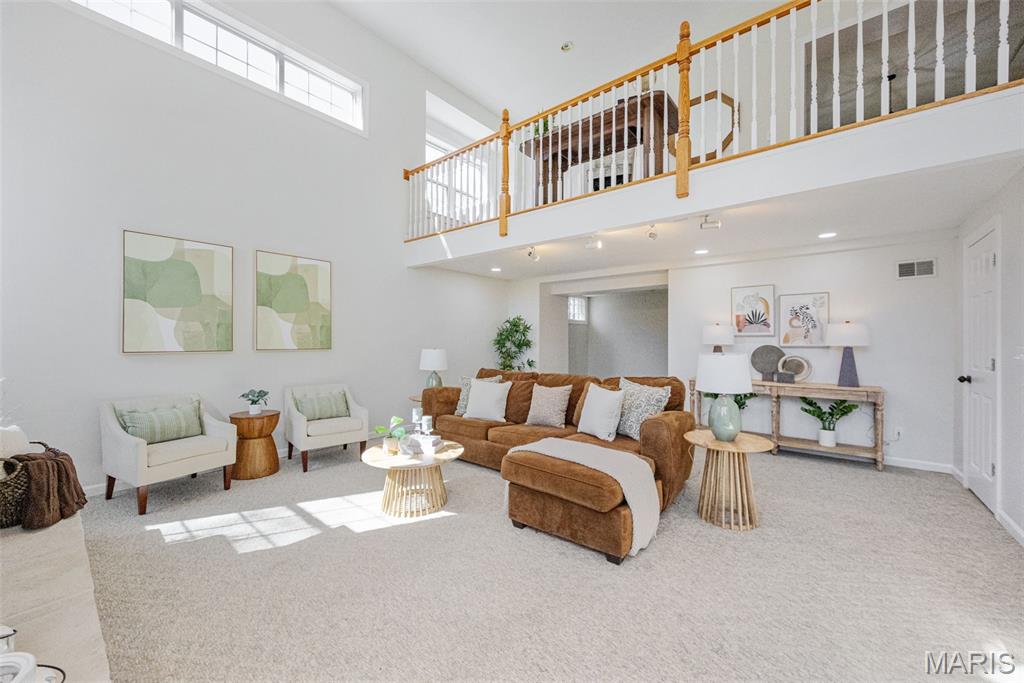 Lexington Square - Residential