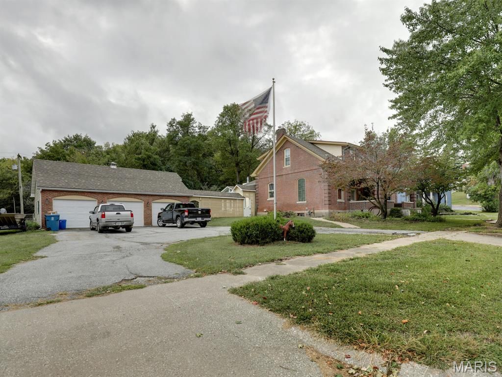 Photo of 815 Washington Street, Canton, MO 63435 (MLS # 25073326)