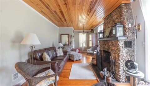 Tiny photo for 385 Highway V, Davisville, MO 65456 (MLS # 26056523)