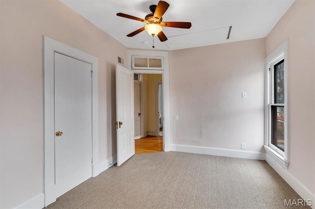 Tuxedo Park - Residential