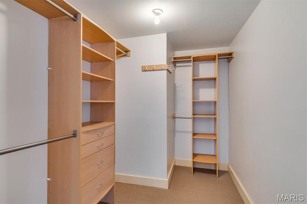 Tuxedo Park - Residential