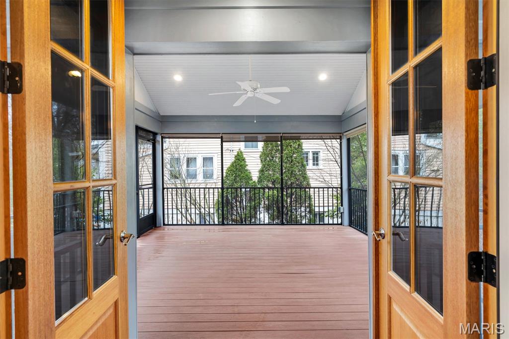 Tuxedo Park - Residential