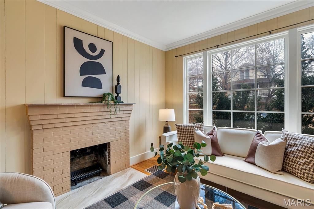 Tuxedo Park - Residential