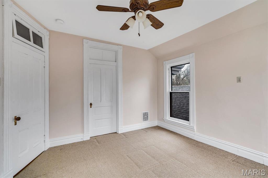 Tuxedo Park - Residential