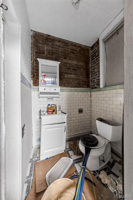 Hyde Park-65 - Commercial Sale