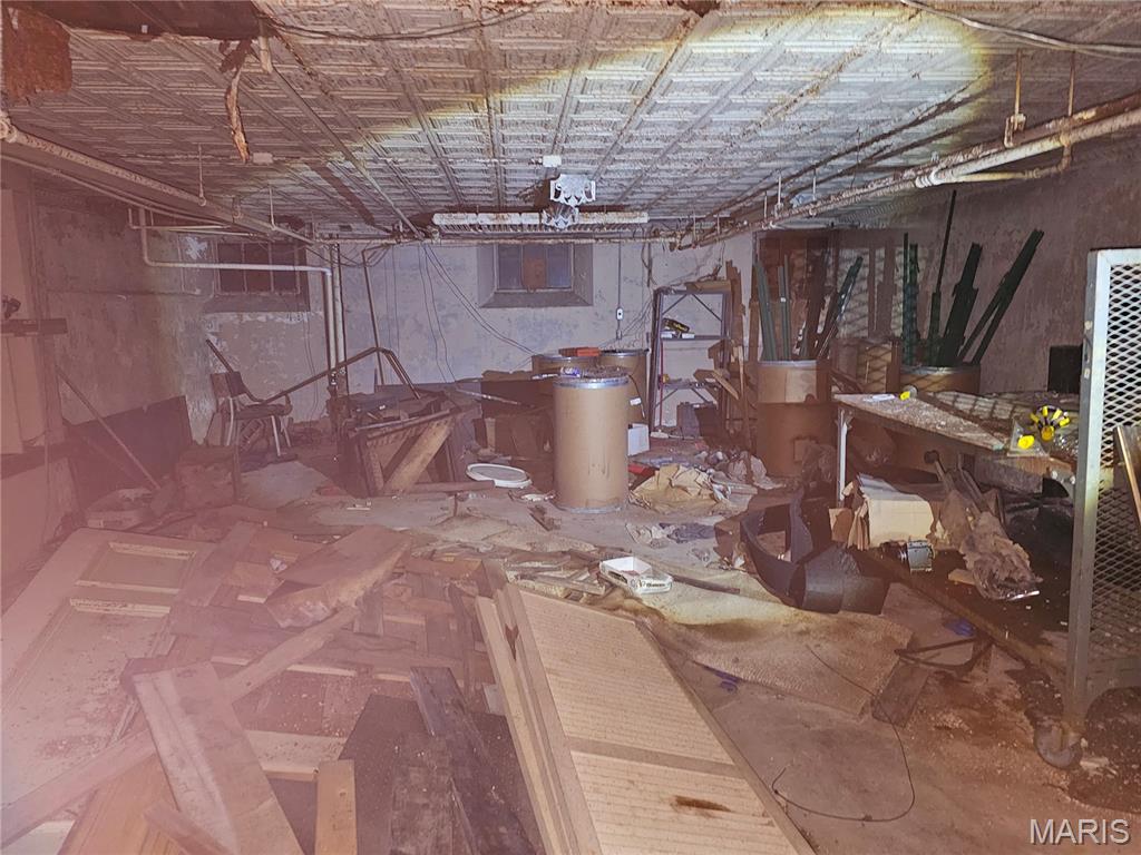 Hyde Park-65 - Commercial Sale