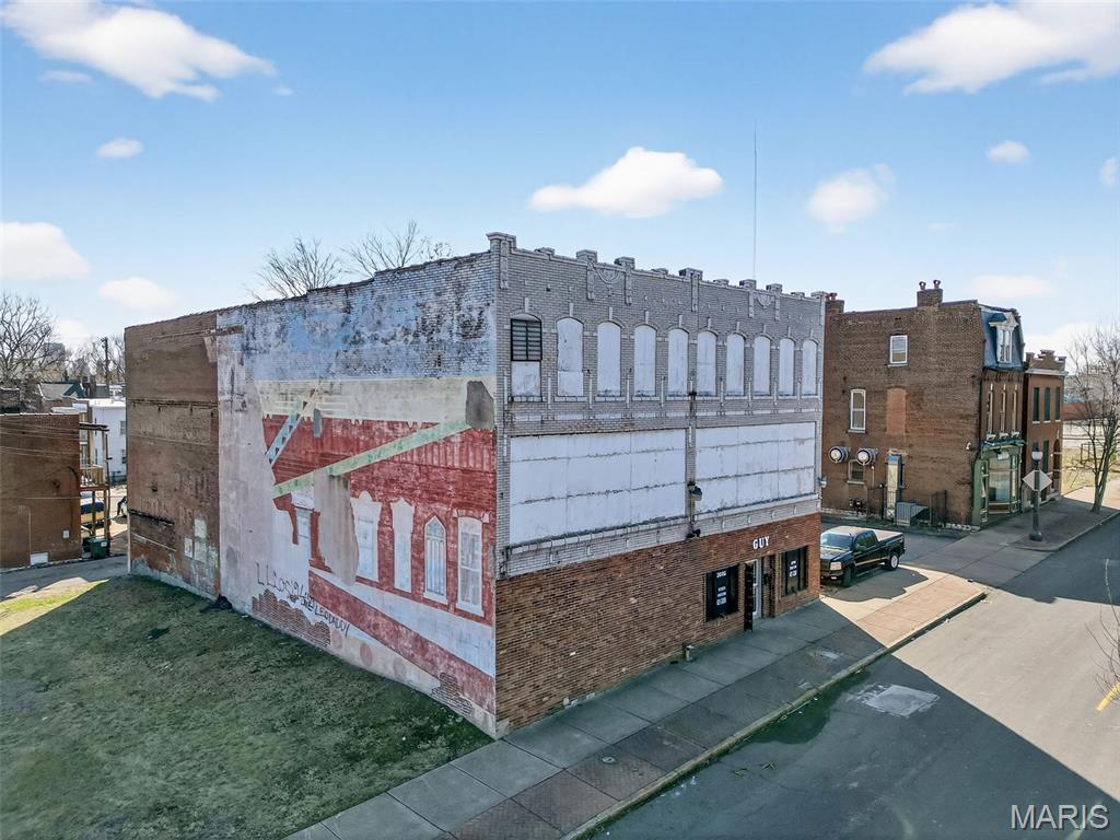 Hyde Park-65 - Commercial Sale