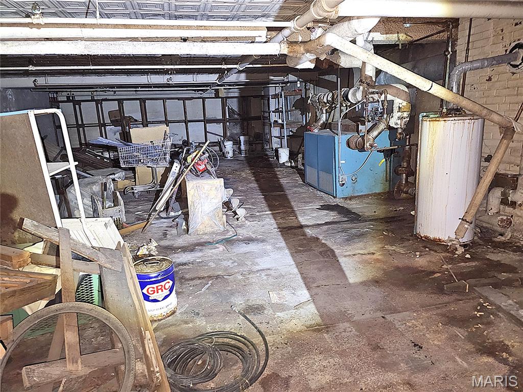 Hyde Park-65 - Commercial Sale