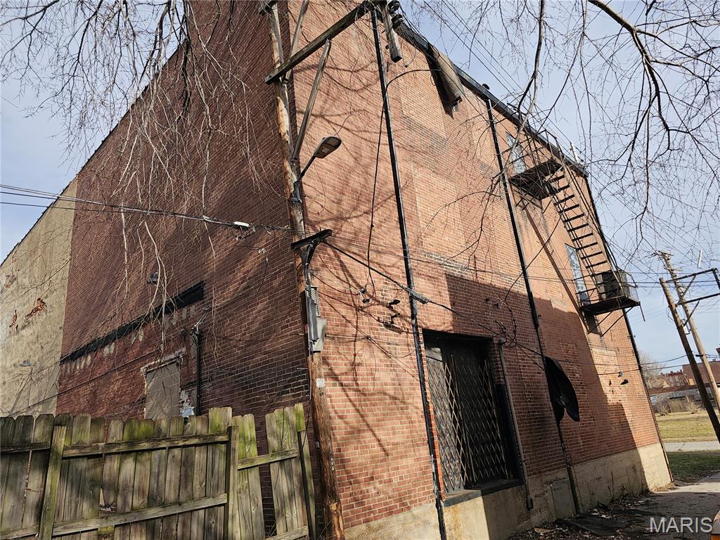 Hyde Park-65 - Commercial Sale