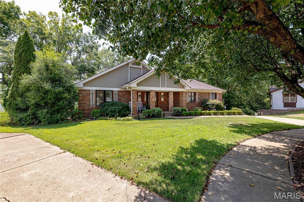 3008 Oakvilla Manor Court