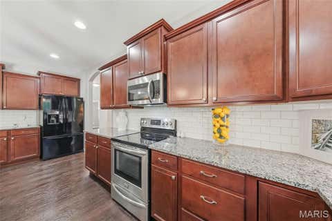 Tiny photo for 327 Hyde Park Avenue, Wentzville, MO 63385 (MLS # 26042614)