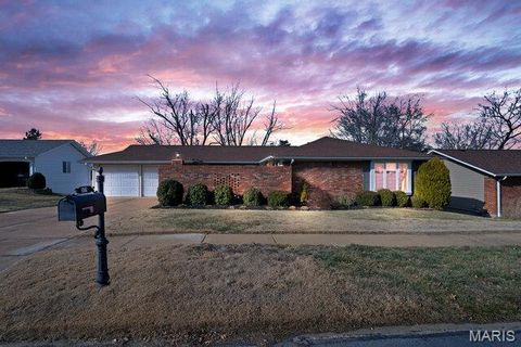 Photo of Ballwin, MO 63011 (MLS # 26002494)