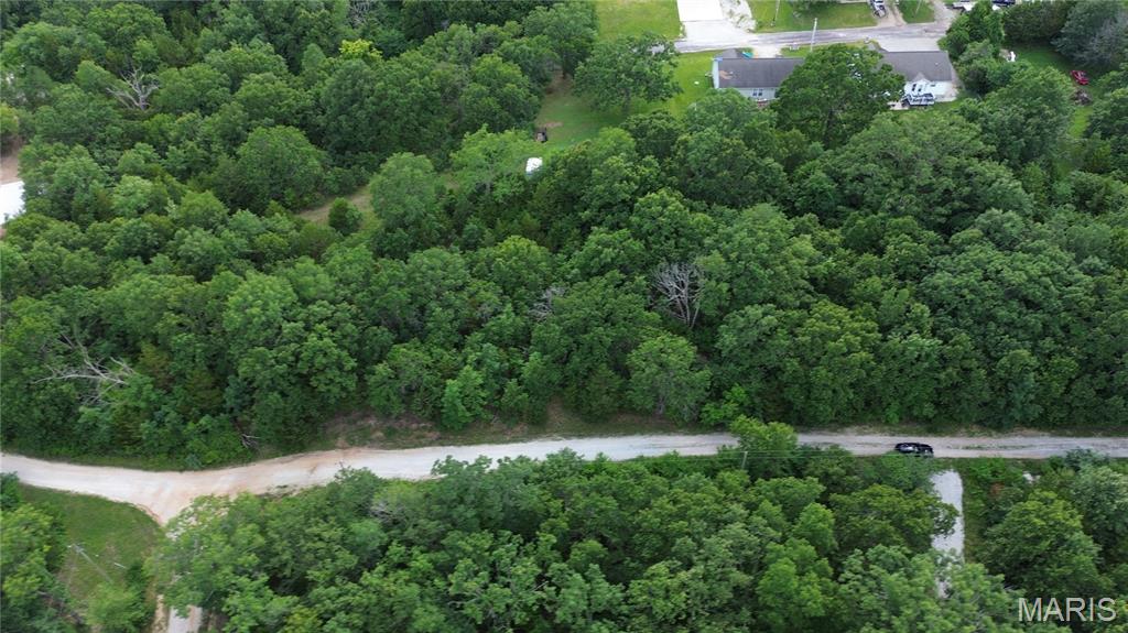 Lake St Clair - Land
