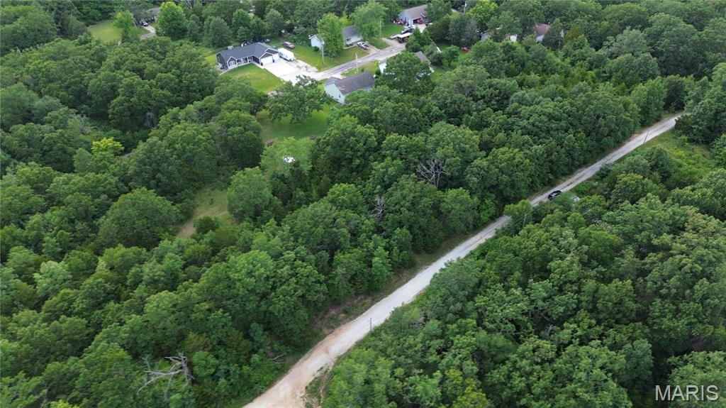 Lake St Clair - Land