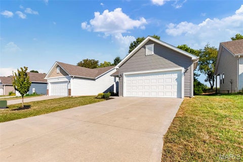 Tiny photo for 276 Autumn Oaks Drive, Troy, MO 63379 (MLS # 26053870)