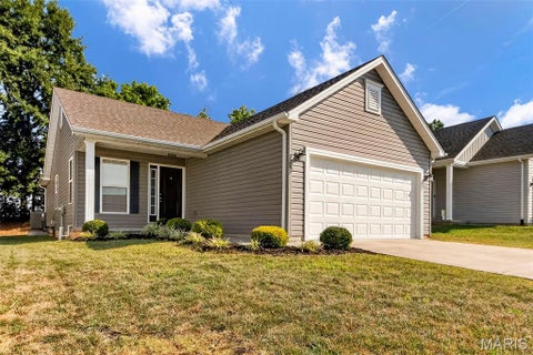 Tiny photo for 276 Autumn Oaks Drive, Troy, MO 63379 (MLS # 26053870)