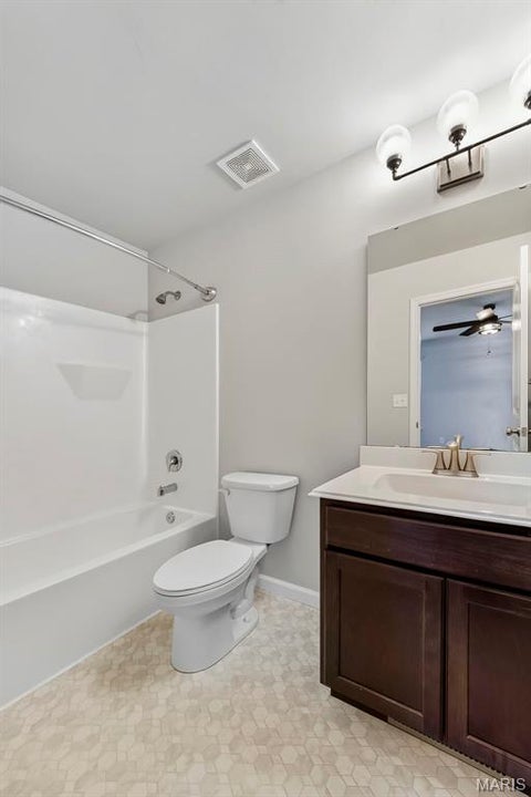 Tiny photo for 276 Autumn Oaks Drive, Troy, MO 63379 (MLS # 26053870)