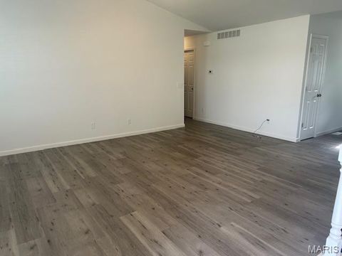 Tiny photo for 80 Treasure Island Drive, Troy, MO 63379 (MLS # 26026295)