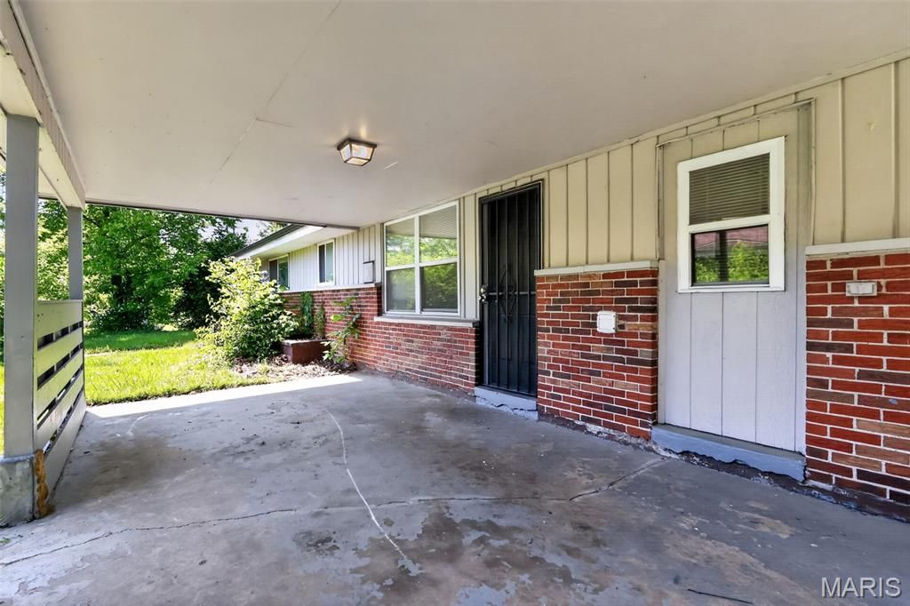 Photo of 2314 Collett Drive, St Louis, MO 63136 (MLS # 26026943)